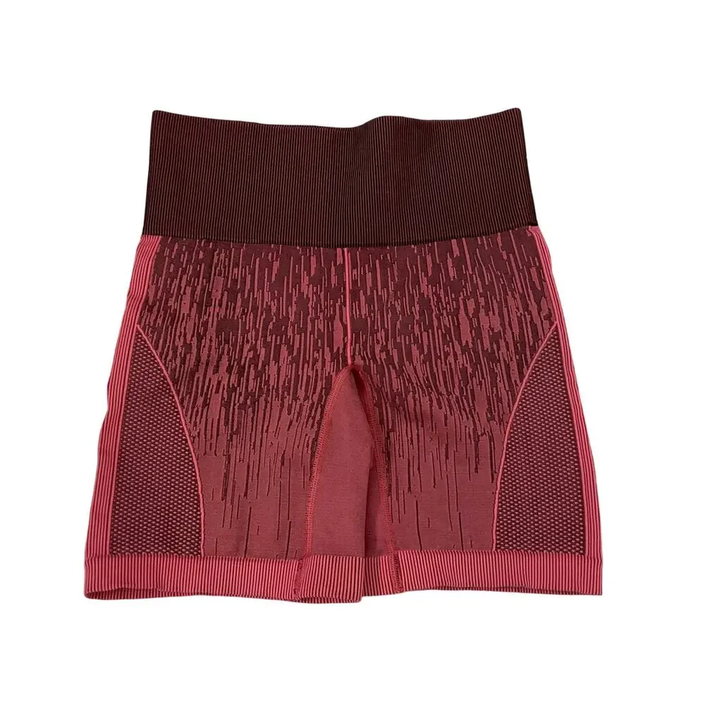 Lululemon Women’s Scuplt Short Bike Short -‎ Electric Coral - Size 2-4